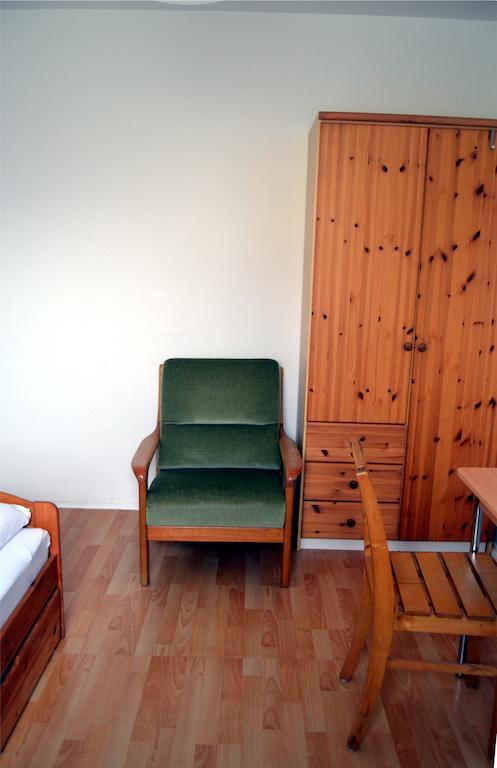 Gastehaus Sebastian Hostal Erding Habitación foto